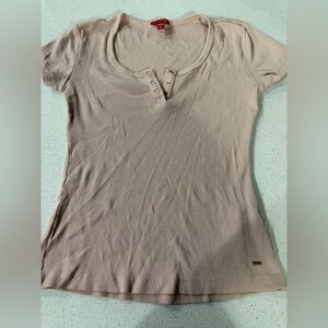 Guess Soft Pink Short Sleeve Tee SOFT! Cozy! Staple for a fashion closet!